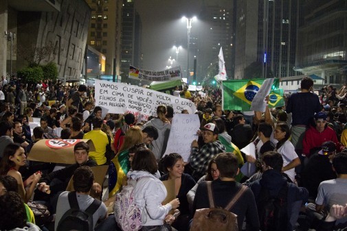 Manifestação na Avenida Paulista dia 20 de junho de 2013